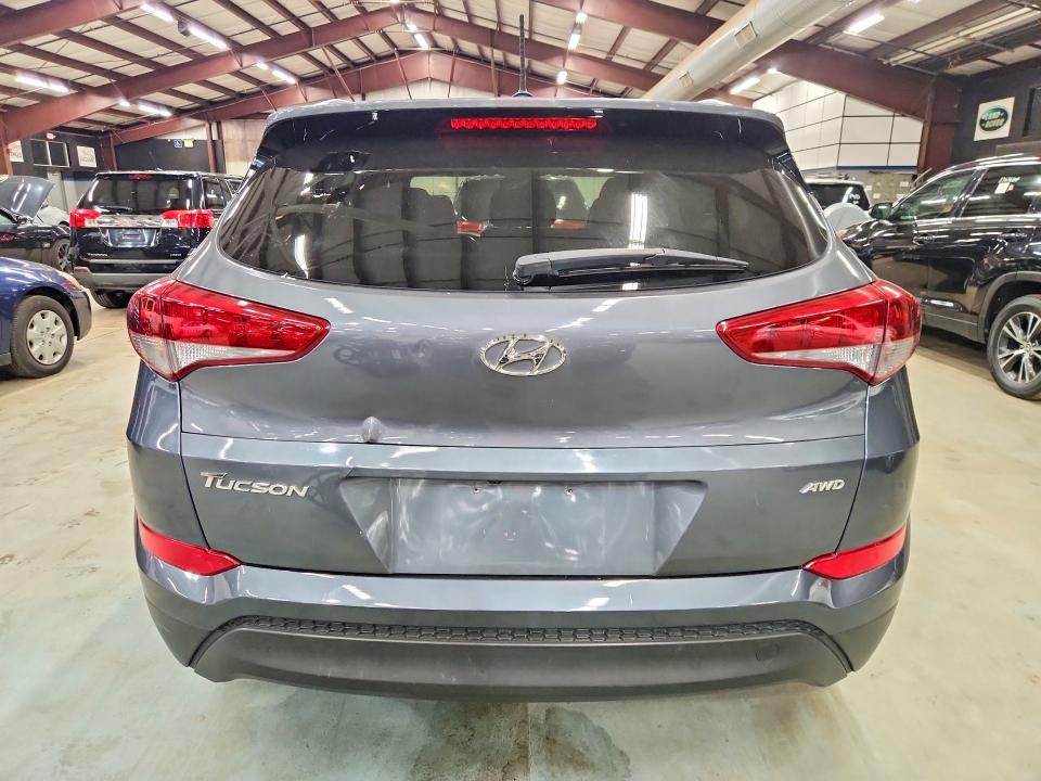 69571116 :رقم المزاد ، KM8J3CA45HU338461 vin ، 2017 Hyundai Tucson مزاد بيع