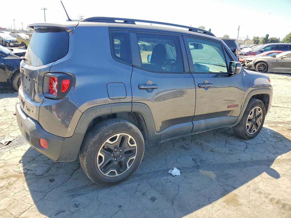 67676306 :رقم المزاد ، ZACCJBCB1HPG12295 vin ، 2017 Jeep Renegade مزاد بيع
