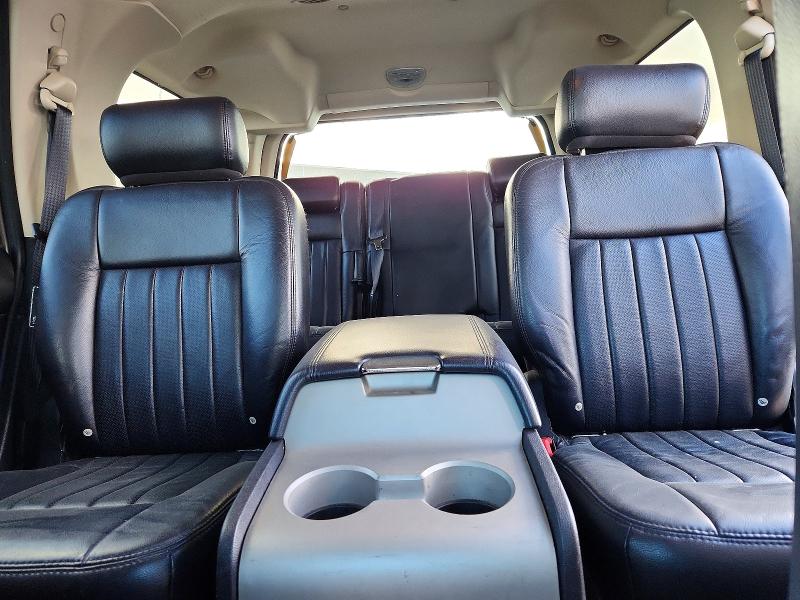 Продажа на аукционе авто 2003 Lincoln Navigator, vin: 5LMFU28R63LJ48811, номер лота: 70217126