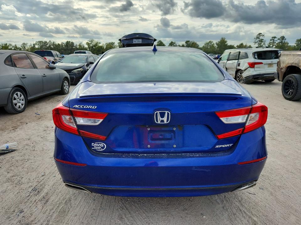 Продажа на аукционе авто 2018 Honda Accord, vin: 1HGCV1F30JA148071, номер лота: 71259096