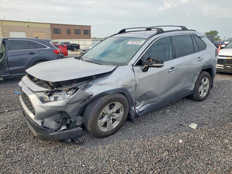 2021 Toyota Rav4 მანქანა იყიდება აუქციონზე, vin: 2T3W1RFV5MW106511, აუქციონის ნომერი: 70839456