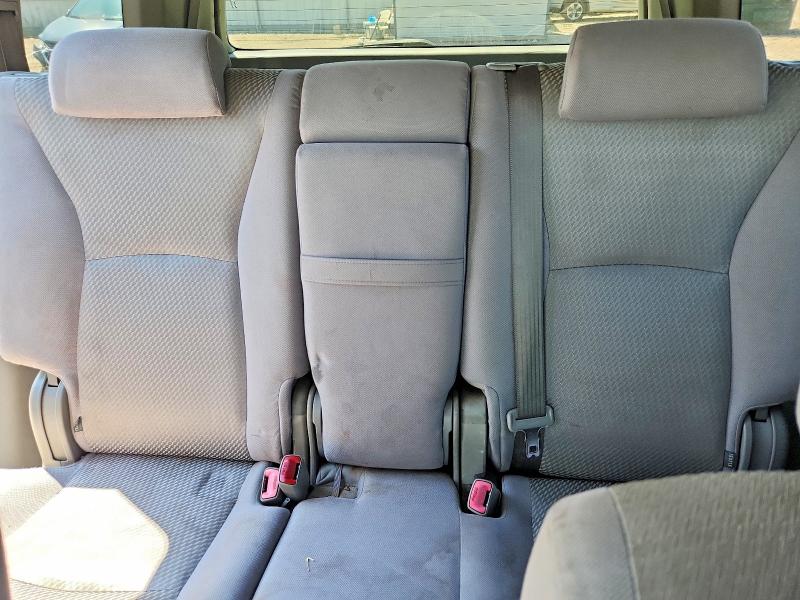 67739486 :رقم المزاد ، JTEDP21A040026986 vin ، 2004 Toyota Highlander مزاد بيع