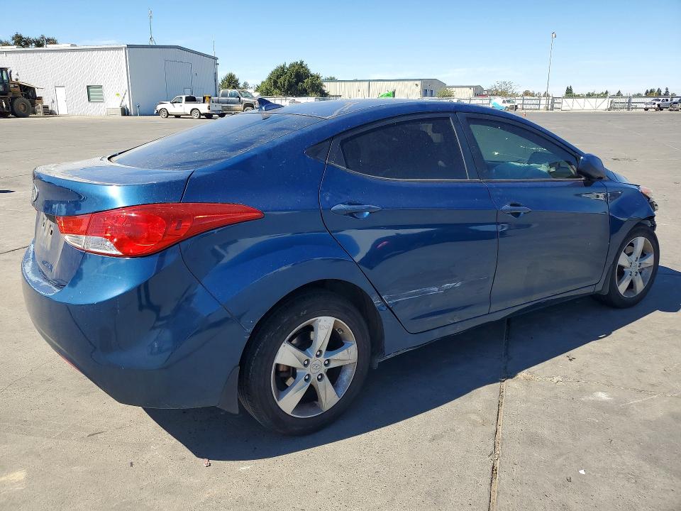 68672256 :رقم المزاد ، KMHDH4AE2DU952990 vin ، 2013 Hyundai Elantra مزاد بيع
