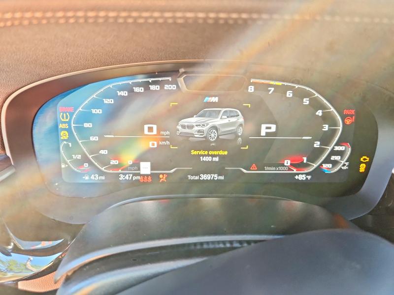 68837476 :رقم المزاد ، WBA13BK03PCM16571 vin ، 2023 Bmw M550xi مزاد بيع