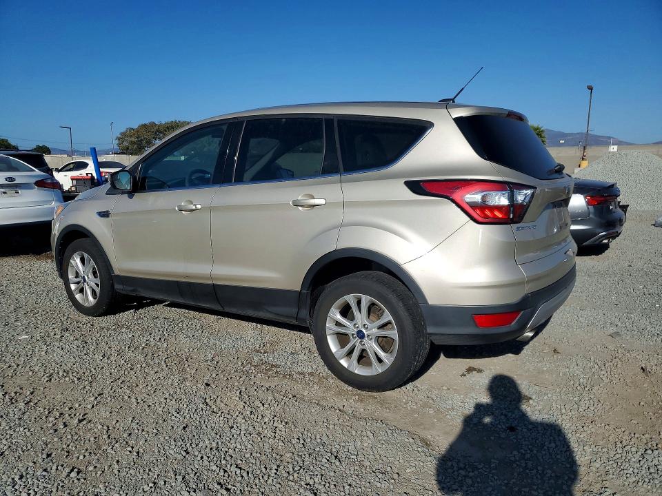 69638886 :رقم المزاد ، 1FMCU9GD2HUF05469 vin ، 2017 Ford Escape مزاد بيع