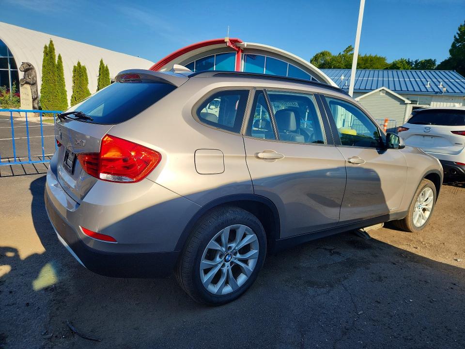 68179726 :رقم المزاد ، WBAVL1C51DVR88342 vin ، 2013 Bmw X1 مزاد بيع