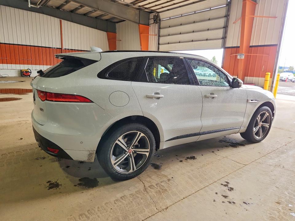 68035316 :رقم المزاد ، SADCL2BV3HA051382 vin ، 2017 Jaguar F-pace مزاد بيع