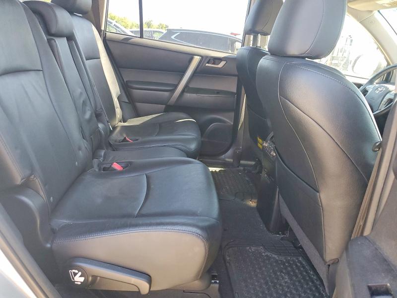 68415916 :رقم المزاد ، JTEES43A282001710 vin ، 2008 Toyota Highlander مزاد بيع