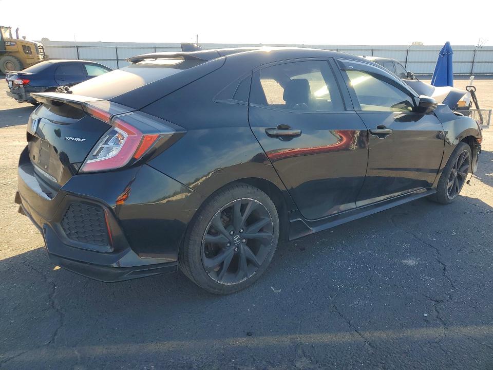 68057146 :رقم المزاد ، SHHFK7G49JU226366 vin ، 2018 Honda Civic مزاد بيع