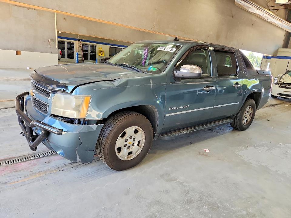 2010 Chevrolet Avalanche მანქანა იყიდება აუქციონზე, vin: 3GNVKFE09AG162371, აუქციონის ნომერი: 67965716