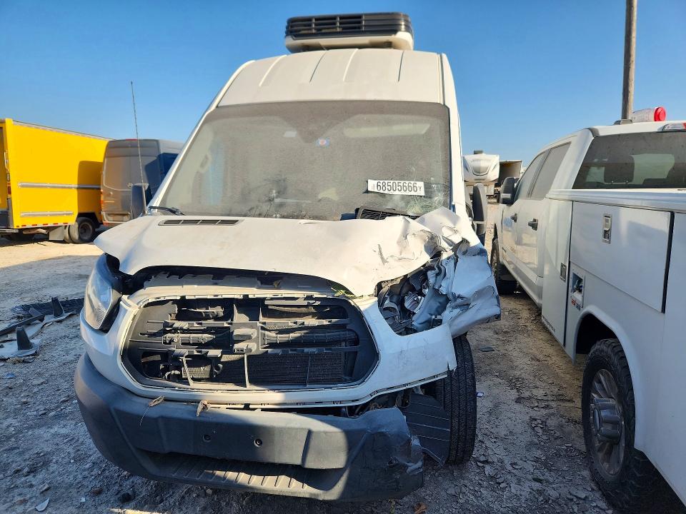 Auction sale of the 2018 Ford Transit, vin: 1FTYR2XM7JKA47884, lot number: 68505666