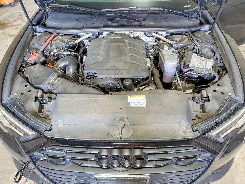 68838626 :رقم المزاد ، WAUE8AF26MN041624 vin ، 2021 Audi A6 مزاد بيع