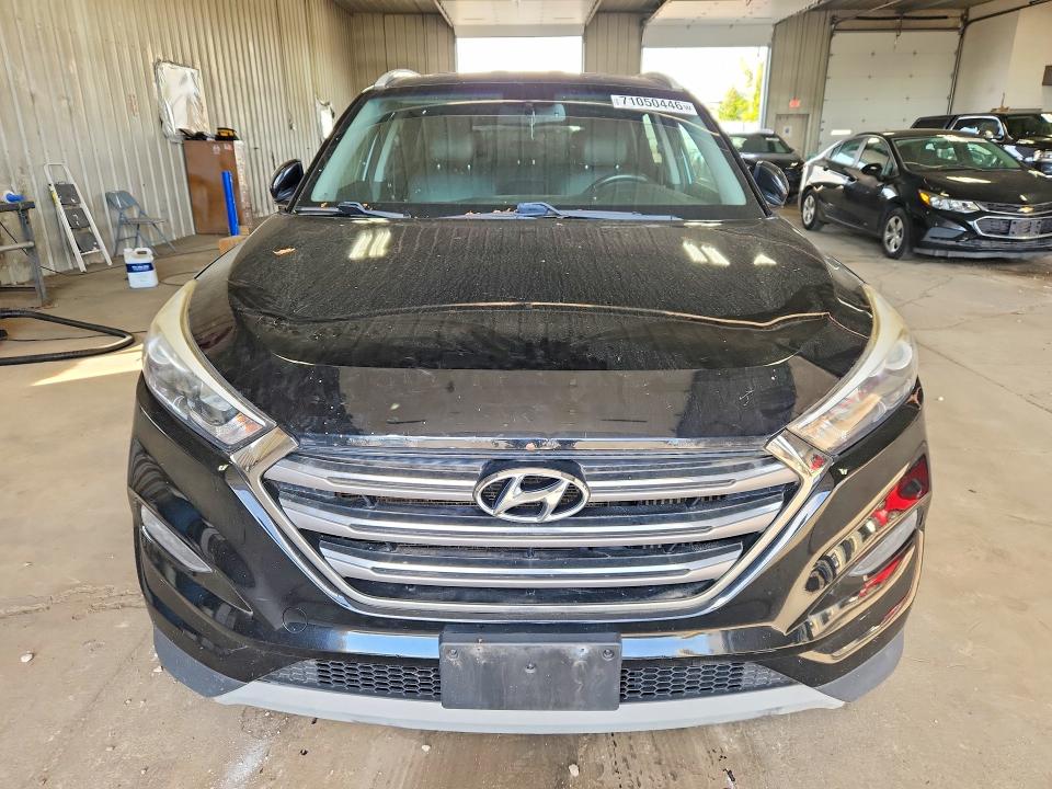 Продаж на аукціоні авто 2017 Hyundai Tucson, vin: KM8J3CA27HU582756, номер лоту: 71050446