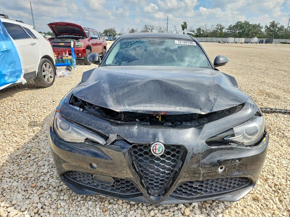 70189796 :رقم المزاد ، ZARFAMAN5K7621176 vin ، 2019 Alfa Romeo Giulia مزاد بيع