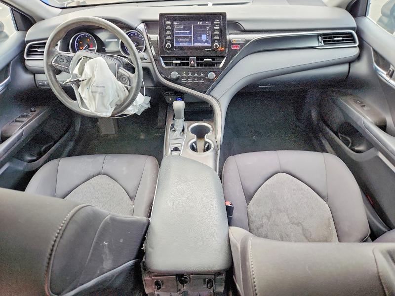67699056 :رقم المزاد ، 4T1C11BK1MU020721 vin ، 2021 Toyota Camry مزاد بيع