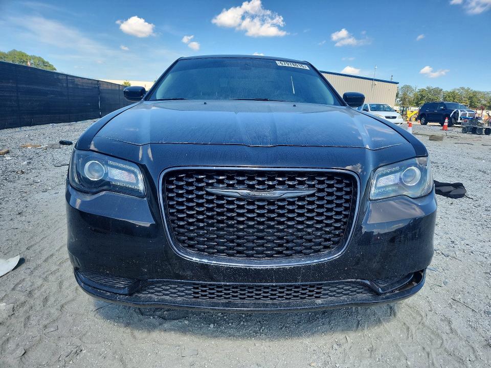 Продажа на аукционе авто 2023 Chrysler 300, vin: 2C3CCAAG8PH505946, номер лота: 67978016