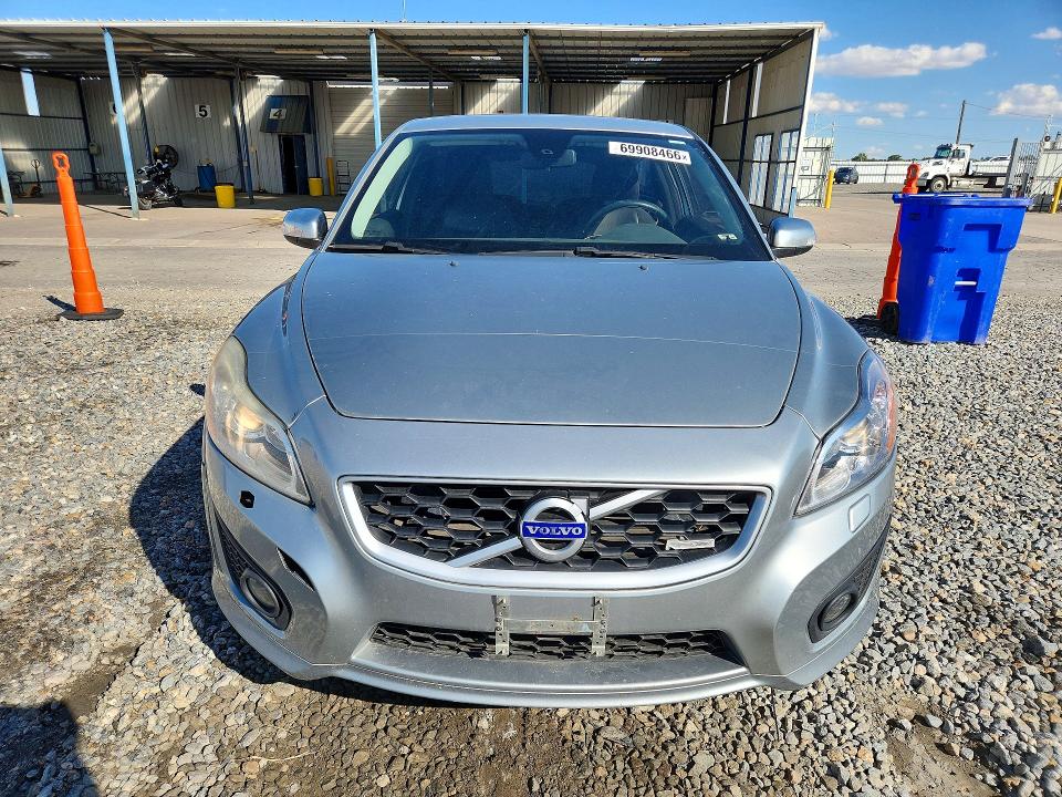 69908466 :رقم المزاد ، YV1672MK4B2198399 vin ، 2011 Volvo C30 مزاد بيع