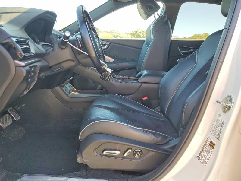 70647096 :رقم المزاد ، 5J8TC2H6XLL037117 vin ، 2020 Acura Rdx مزاد بيع