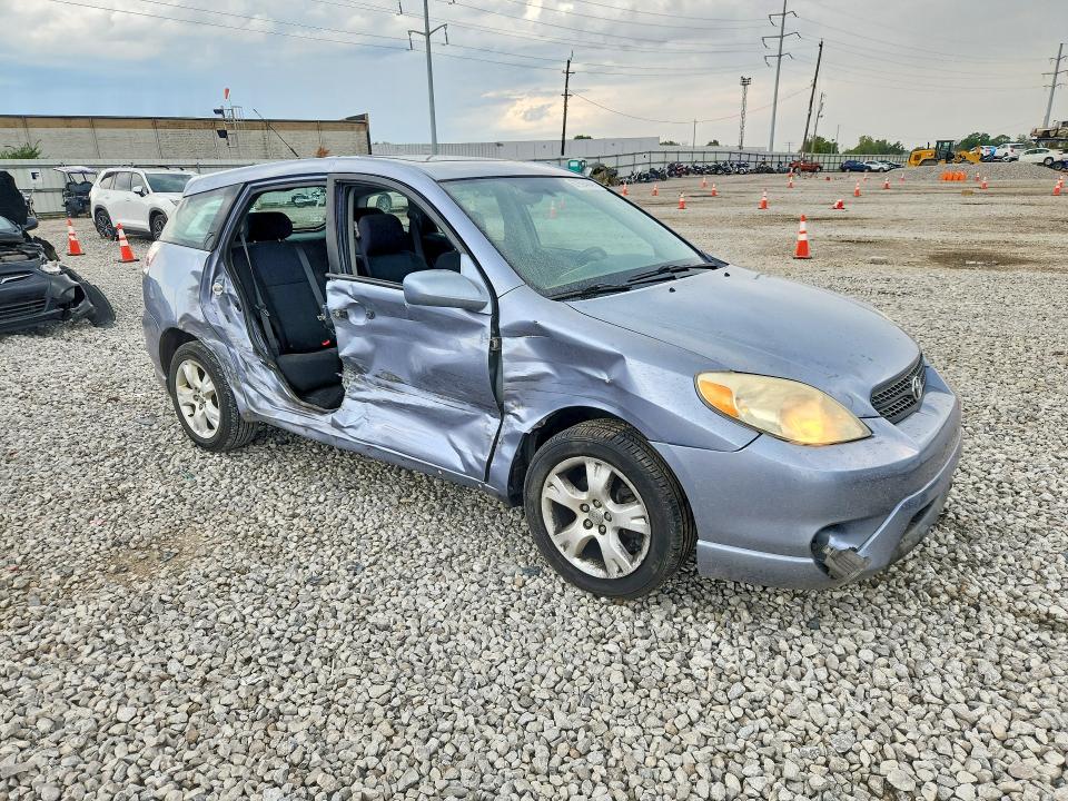 67694646 :رقم المزاد ، 2T1KR32E27C667709 vin ، 2007 Toyota Matrix مزاد بيع