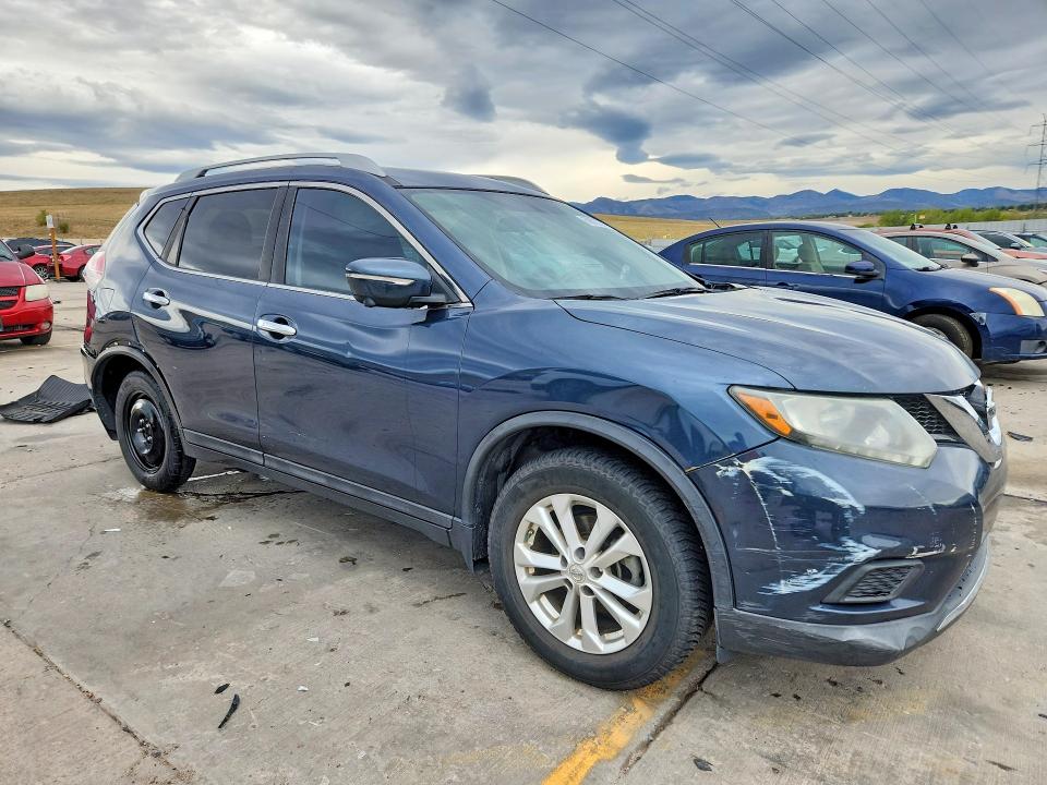 2015 Nissan Rogue მანქანა იყიდება აუქციონზე, vin: 5N1AT2MT4FC766828, აუქციონის ნომერი: 69822276