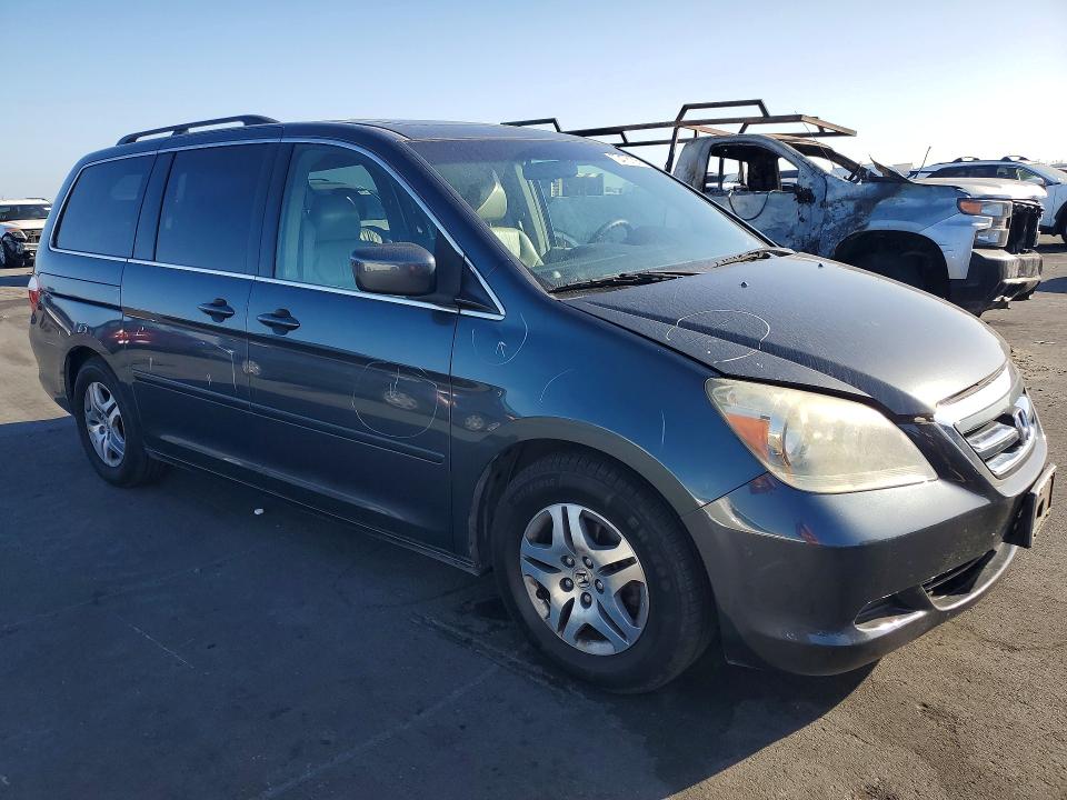 70475156 :رقم المزاد ، 5FNRL38785B115679 vin ، 2005 Honda Odyssey مزاد بيع