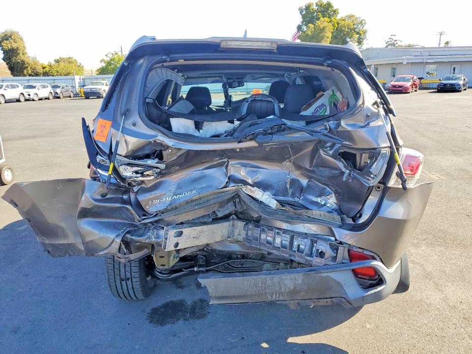 Продажа на аукционе авто 2015 Toyota Highlander, vin: 5TDJKRFH3FS122244, номер лота: 67913036