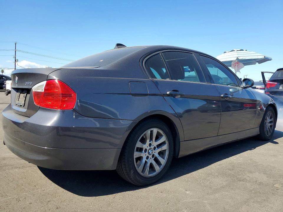 70547306 :رقم المزاد ، WBAVC53557FZ73333 vin ، 2007 Bmw 328 مزاد بيع