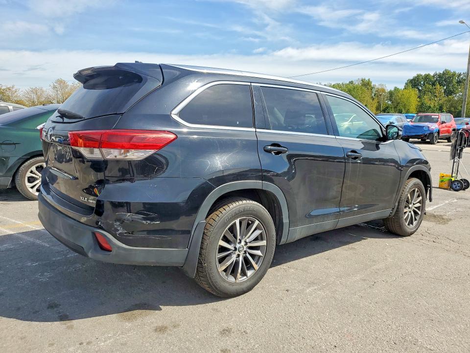 Aukcja sprzedaży 2019 Toyota Highlander, vin: 5TDJZRFH0KS621962, numer aukcji: 71365016