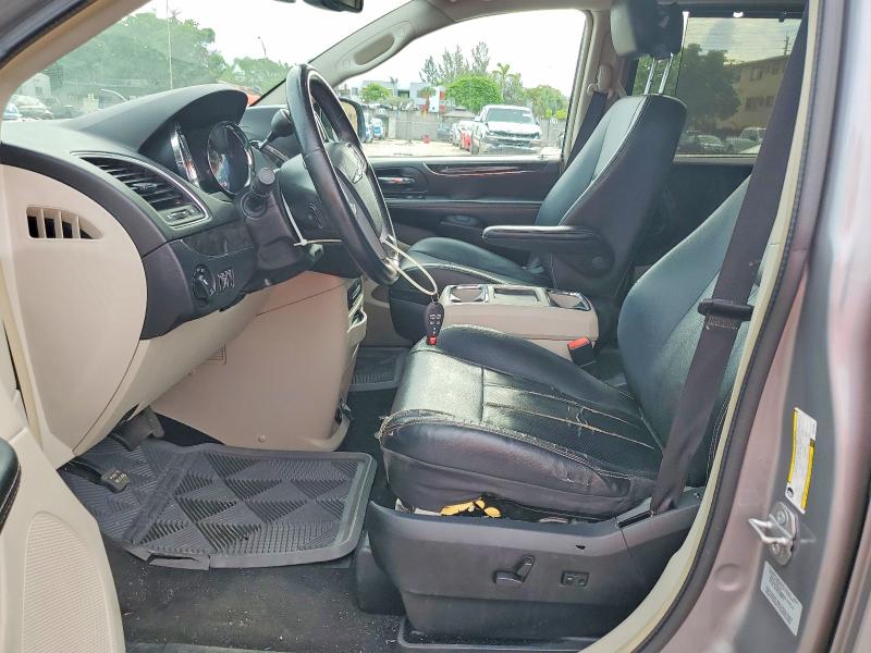 69783686 :رقم المزاد ، 2C4RC1CGXFR506964 vin ، 2015 Chrysler Town & Country مزاد بيع