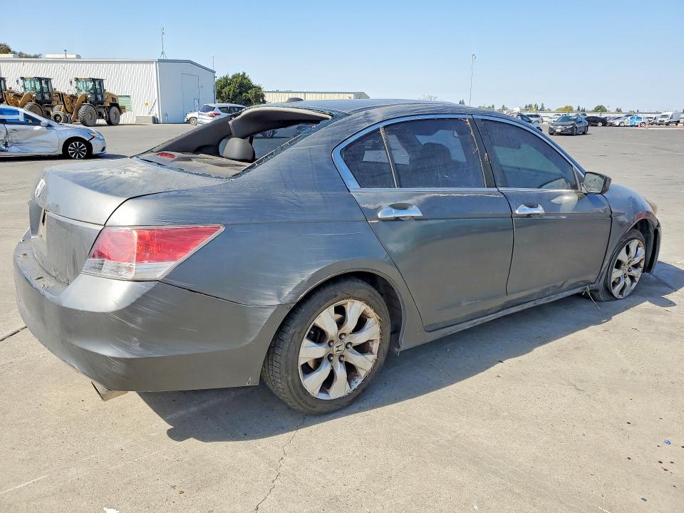 69638756 :رقم المزاد ، 1HGCP26898A097367 vin ، 2008 Honda Accord مزاد بيع
