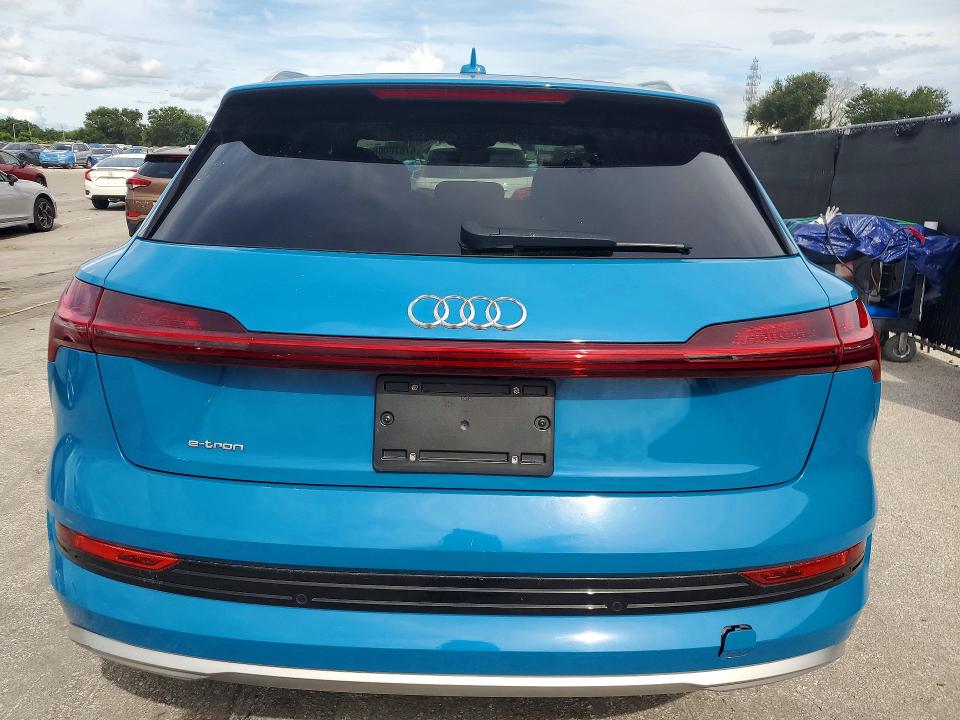 Продаж на аукціоні авто 2019 Audi E-tron, vin: WA1LABGE3KB012765, номер лоту: 67870006