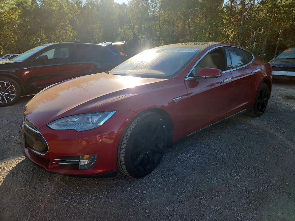 Продажа на аукционе авто 2015 Tesla Model S, vin: 5YJSA1H23FF080454, номер лота: 68165066