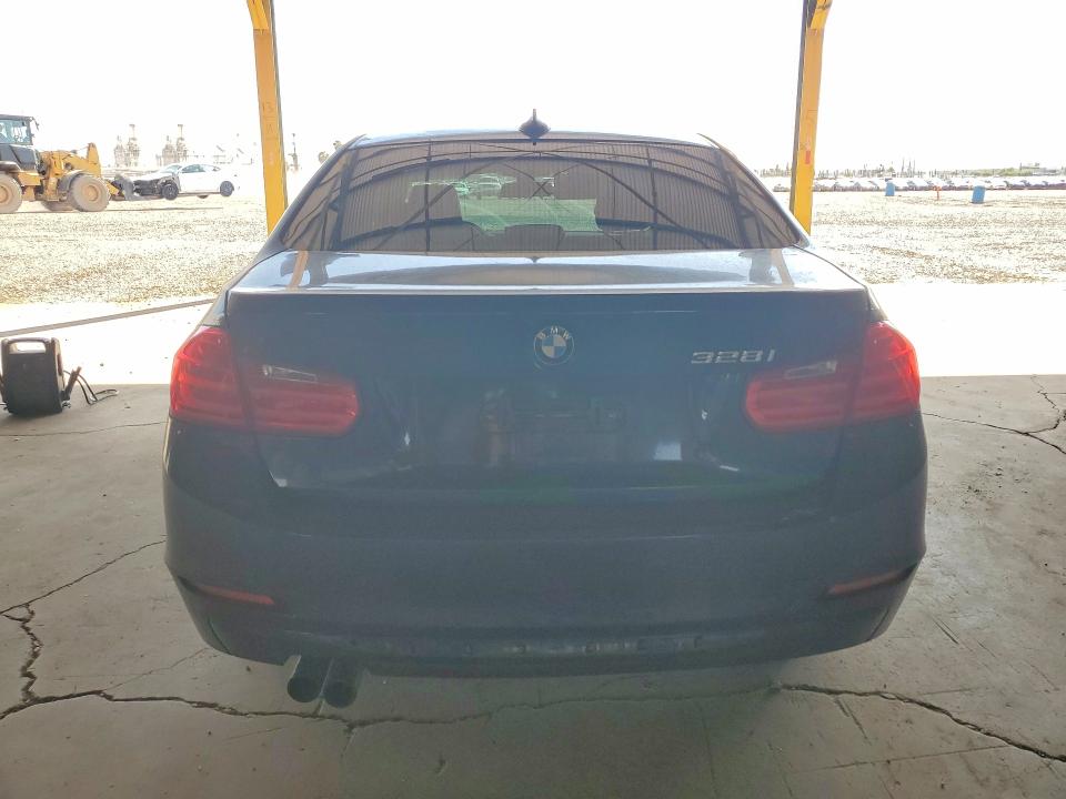 69157676 :رقم المزاد ، WBA3C1C52CF434324 vin ، 2012 Bmw 328 مزاد بيع