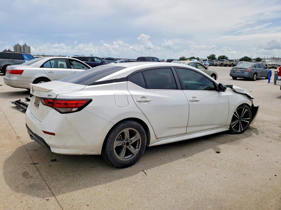 68318256 :رقم المزاد ، 3N1AB8DV4MY308659 vin ، 2021 Nissan Sentra مزاد بيع