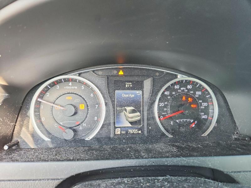 67394926 :رقم المزاد ، 4T1BF1FK4FU060706 vin ، 2015 Toyota Camry مزاد بيع