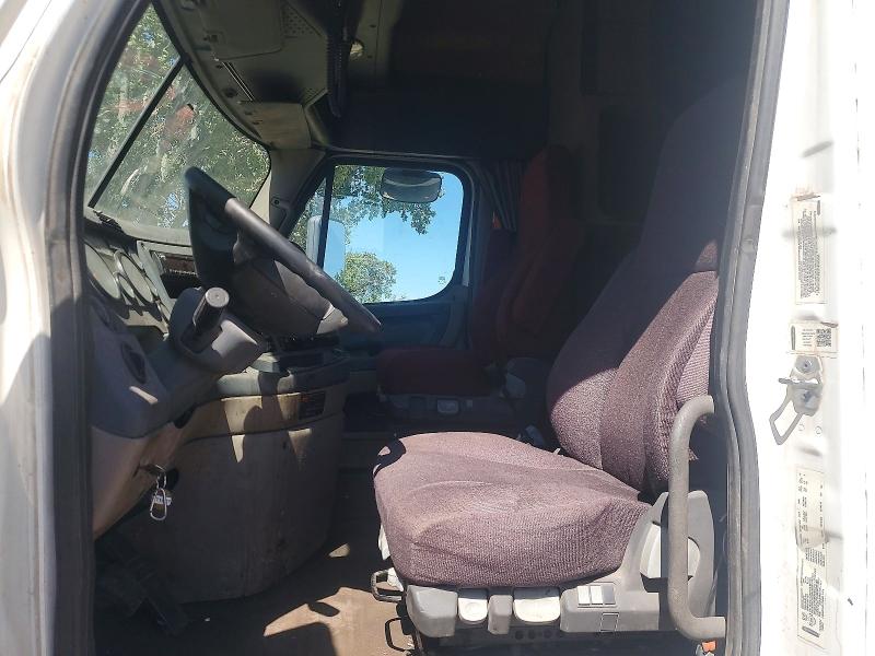 Продажа на аукционе авто 2018 Freightliner Cascadia 125, vin: 1FUJGLDR1JLJV6521, номер лота: 67741606