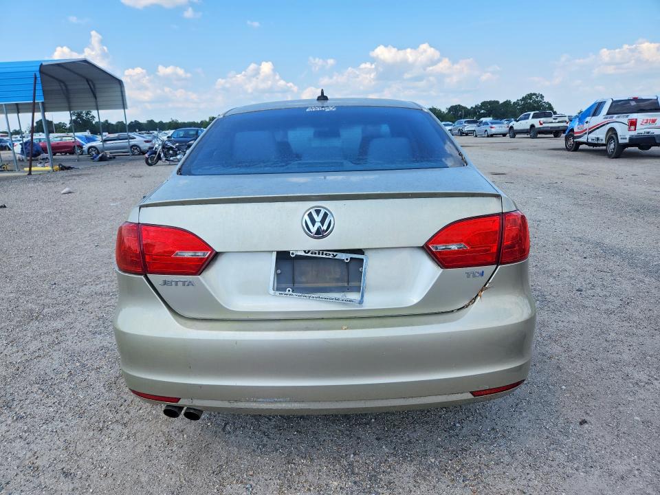 Продаж на аукціоні авто 2013 Volkswagen Jetta, vin: 3VWLL7AJ4DM203218, номер лоту: 68332766