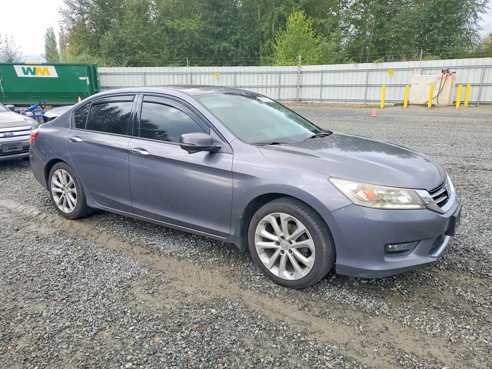 2014 Honda Accord მანქანა იყიდება აუქციონზე, vin: 1HGCR3F90EA800570, აუქციონის ნომერი: 69031746