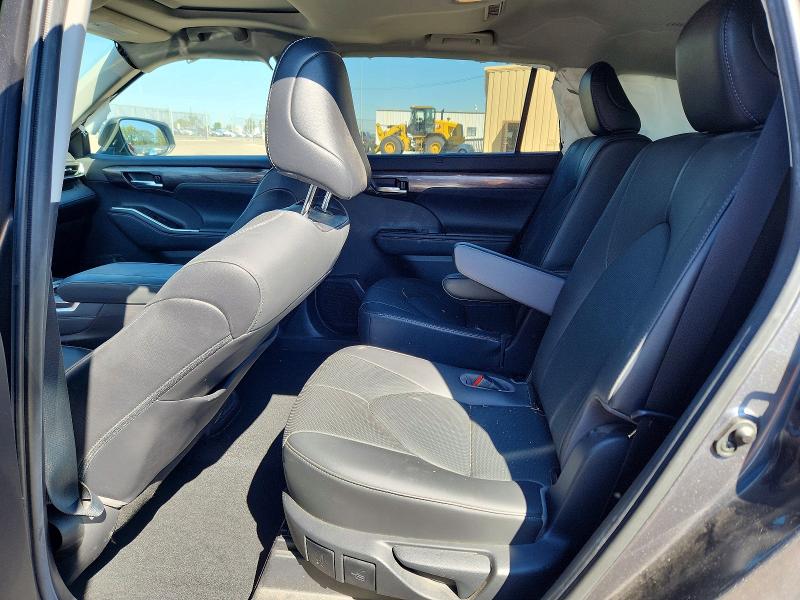 Продажа на аукционе авто 2021 Toyota Highlander, vin: 5TDDZRBH9MS069819, номер лота: 70304106