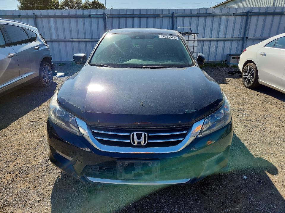 Продажа на аукционе авто 2015 Honda Accord, vin: 1HGCR2F81FA811046, номер лота: 67621996