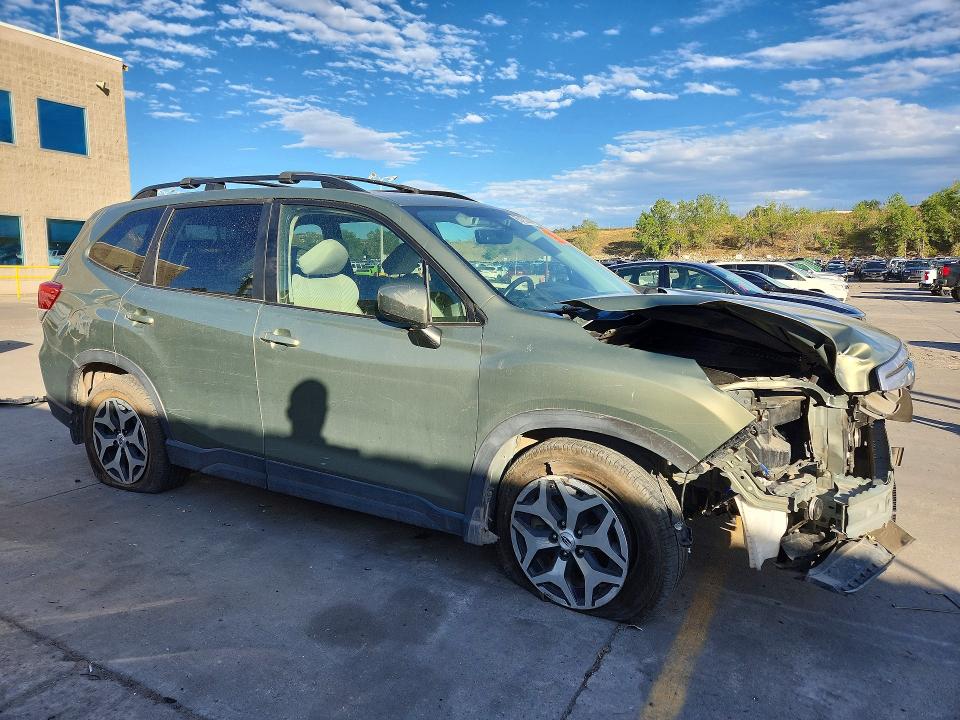 2019 Subaru Forester მანქანა იყიდება აუქციონზე, vin: JF2SKAGC0KH464582, აუქციონის ნომერი: 68193236