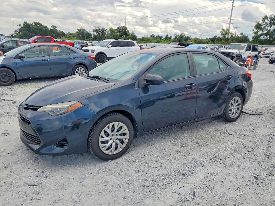 Auction sale of the 2017 Toyota Corolla, vin: 2T1BURHE4HC882289, lot number: 70129336