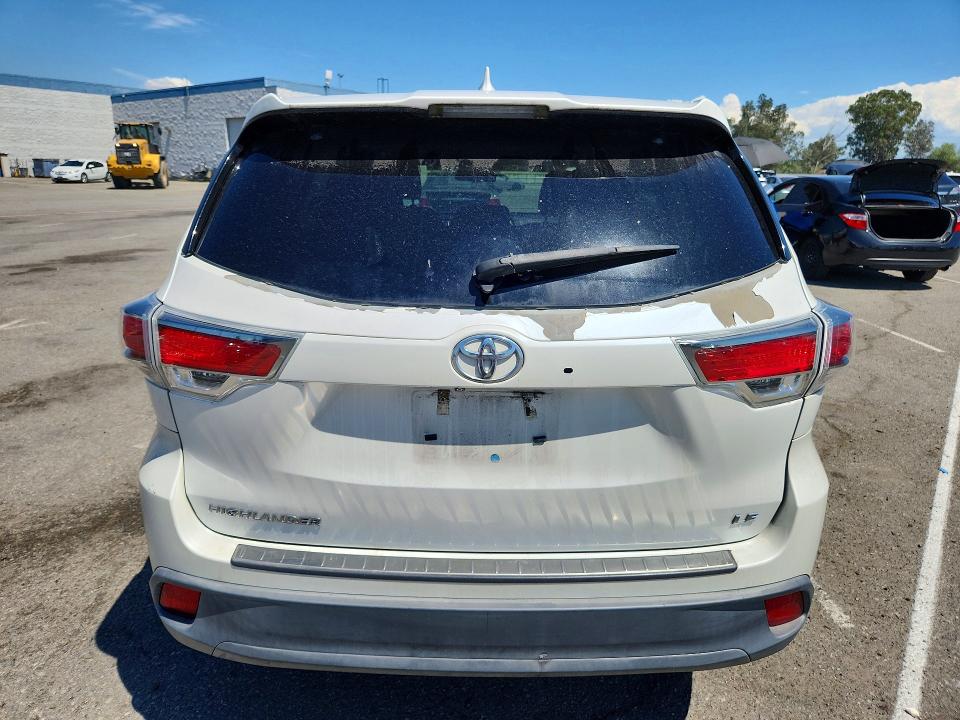 68274556 :رقم المزاد ، 5TDZKRFH0FS117148 vin ، 2015 Toyota Highlander مزاد بيع