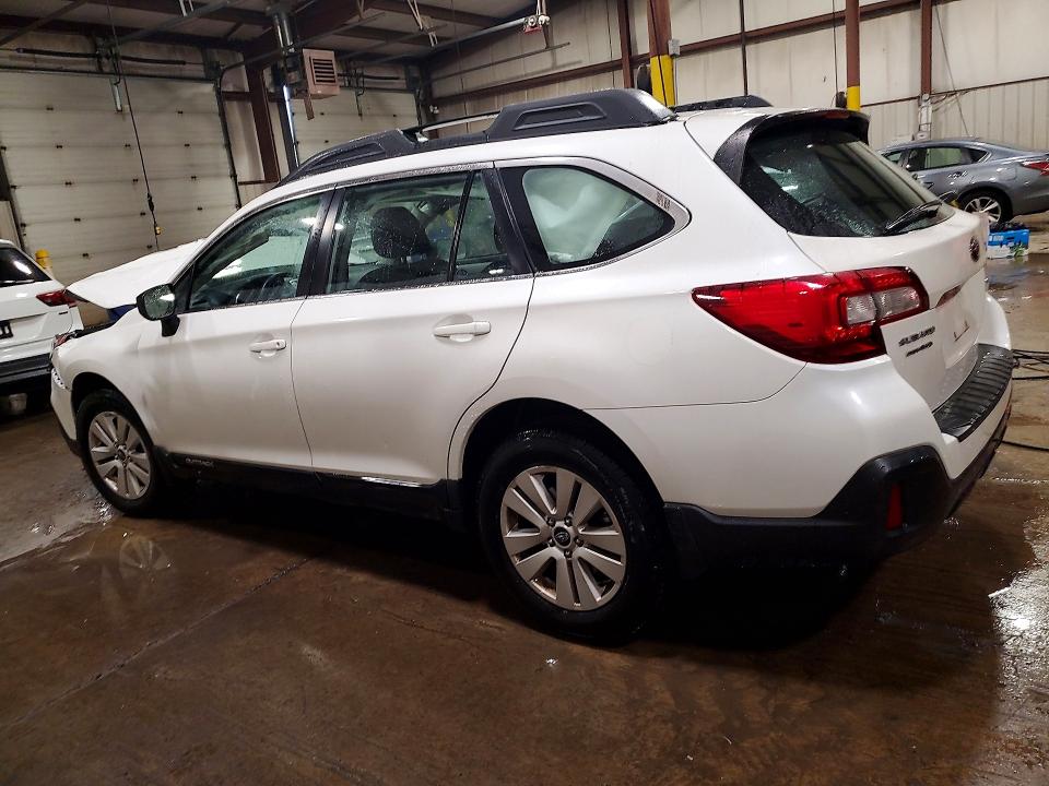 69579486 :رقم المزاد ، 4S4BSAAC4J3300914 vin ، 2018 Subaru Outback مزاد بيع