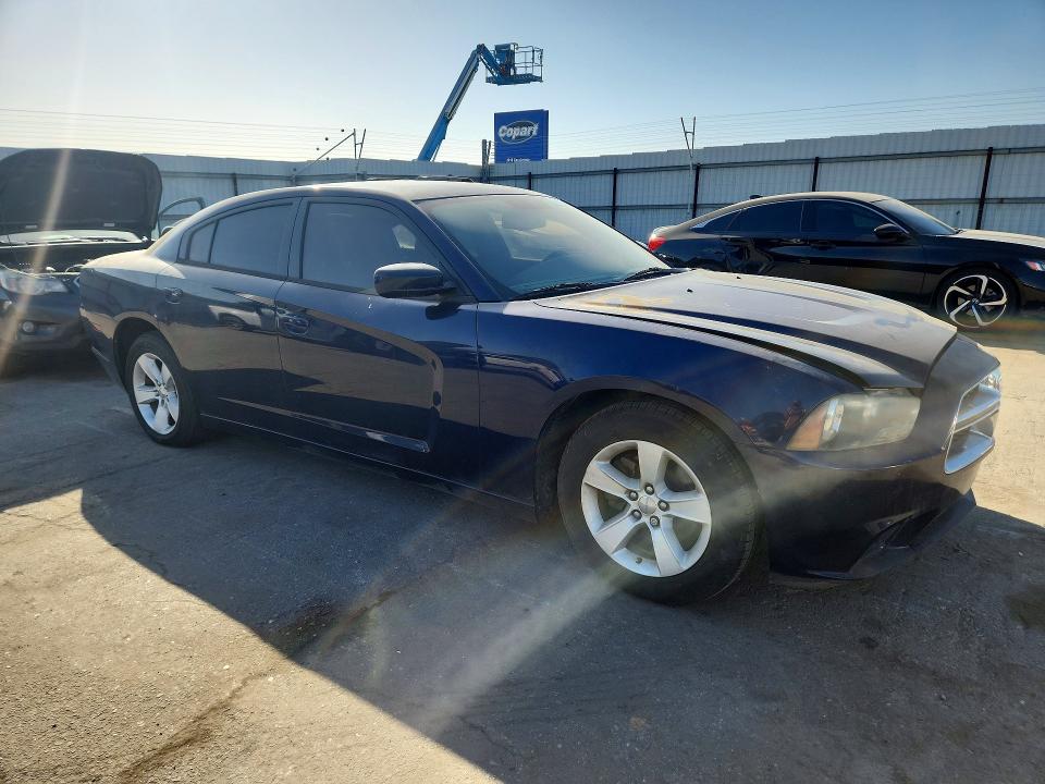 69376086 :رقم المزاد ، 2C3CDXBGXDH563342 vin ، 2013 Dodge Charger مزاد بيع