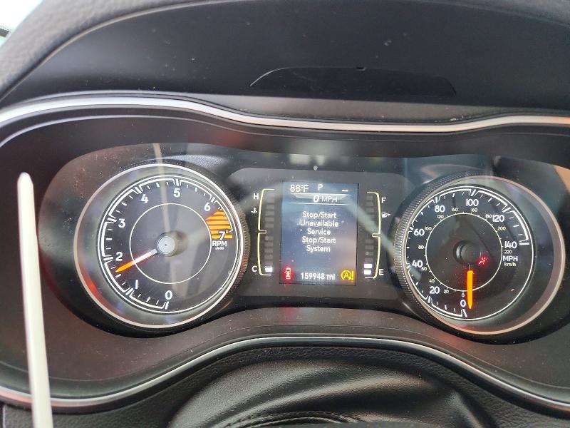 67591876 :رقم المزاد ، 1C4PJLCB8LD614298 vin ، 2020 Jeep Cherokee مزاد بيع