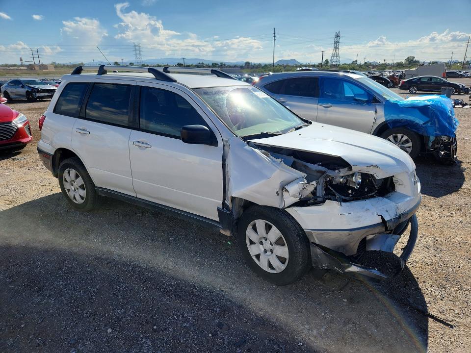 67513766 :رقم المزاد ، JA4LX31F05U024046 vin ، 2005 Mitsubishi Outlander مزاد بيع