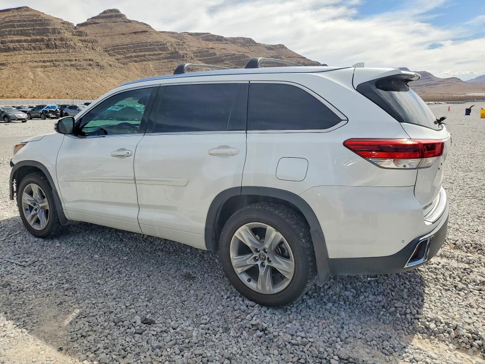 Продажа на аукционе авто 2017 Toyota Highlander, vin: 5TDDZRFH8HS434202, номер лота: 69720446