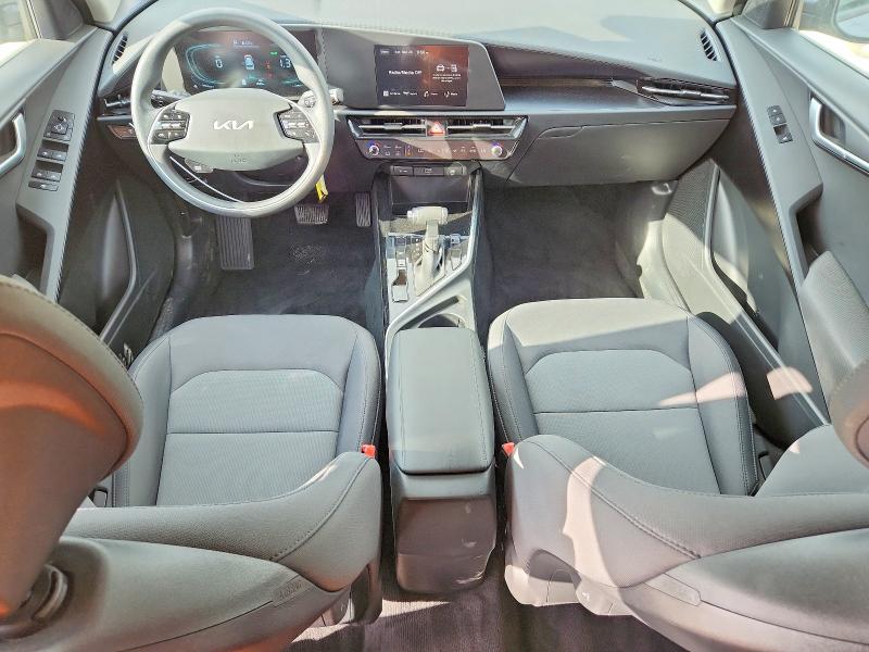 2026 Kia Niro მანქანა იყიდება აუქციონზე, vin: KNDCP3LE3T5361361, აუქციონის ნომერი: 70564616
