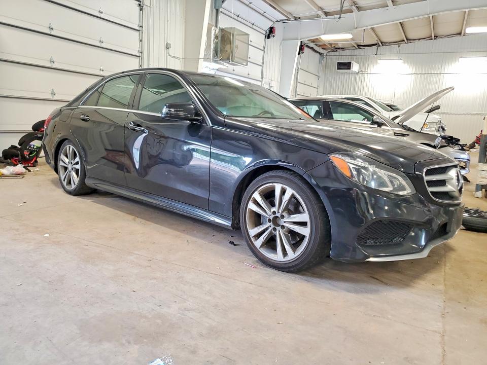 Продажа на аукционе авто 2016 Mercedes-benz E, vin: WDDHF8JB2GB176035, номер лота: 70693226